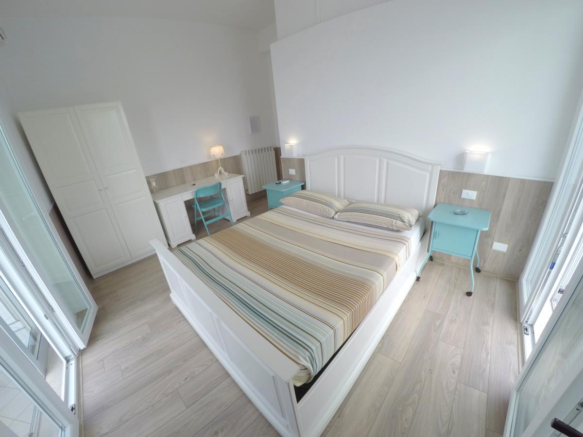 Double Room,667049547:JPEG
